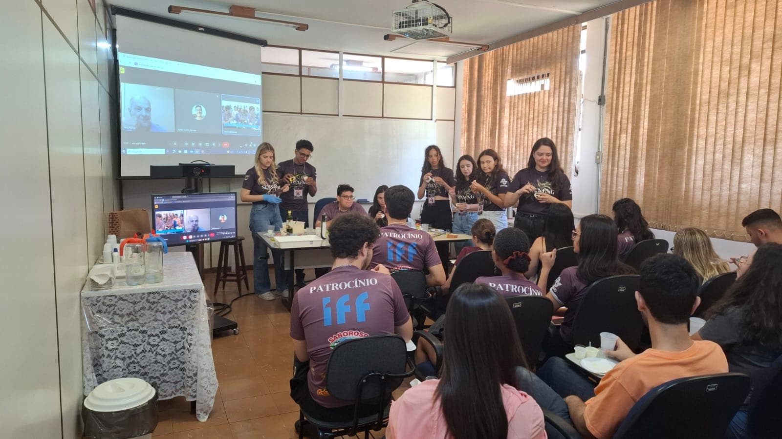 Foto de edição anterior da SEMANENG